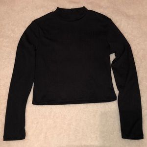 Women’s long sleeve crop top
